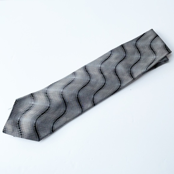 Pavone Silk Made in Italy Tie - Picture 8 of 8